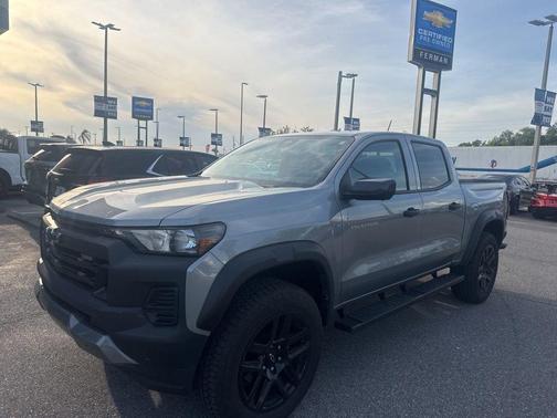 Sterling Gray Metallic 2025 Chevrolet Colorado Trail Boss