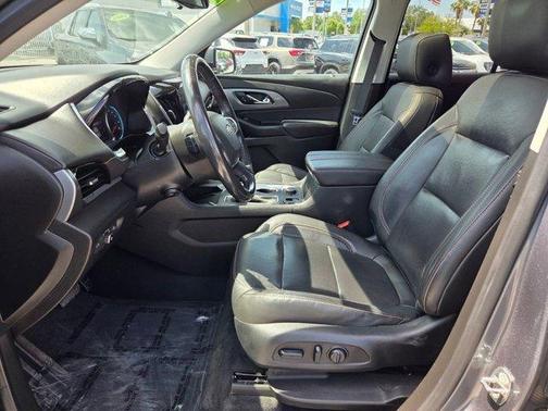 Satin Steel Metallic 2020 Chevrolet Traverse Premier
