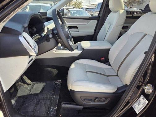 2024 Mazda CX-90 PHEV Premium Plus