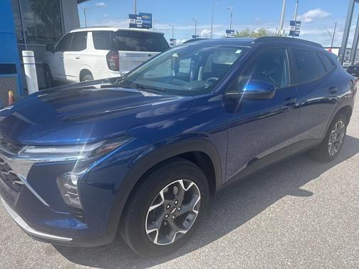 2024 Chevrolet Trax LT