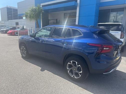 2024 Chevrolet Trax LT