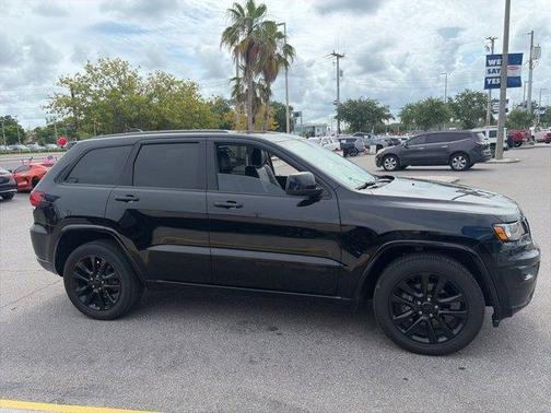 Diamond Black 2018 Jeep Grand Cherokee Altitude