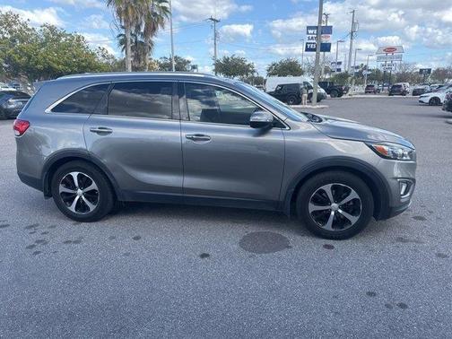 2016 Kia Sorento EX