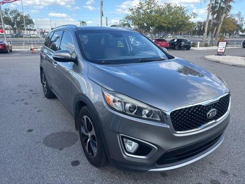 2016 Kia Sorento EX