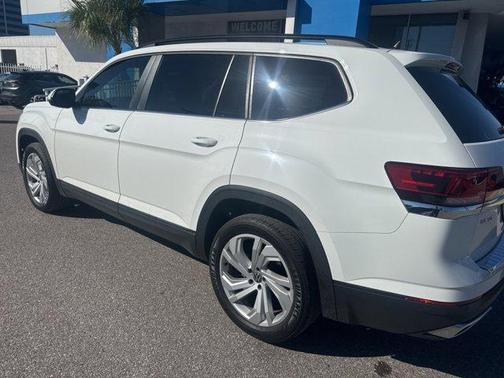 2022 Volkswagen Atlas 3.6L SE w/Technology