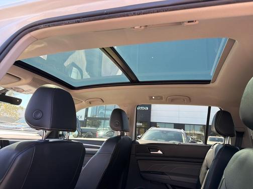 2022 Volkswagen Atlas 3.6L SE w/Technology