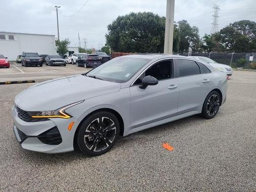 2022 Kia K5 GT-Line
