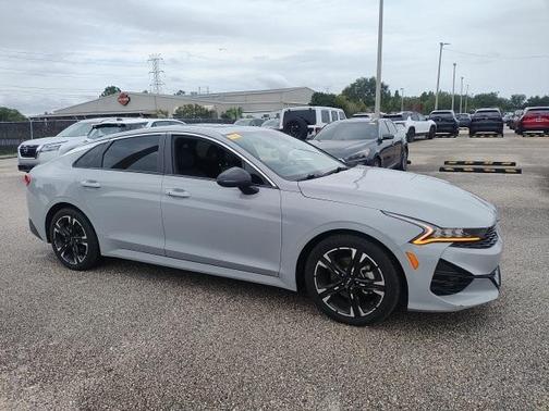 2022 Kia K5 GT-Line
