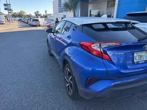 2019 Toyota C-HR XLE