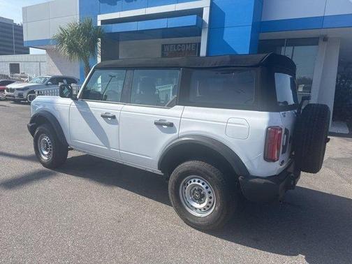 2025 Ford Bronco Base