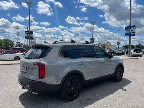 Wolf Gray 2022 Kia Telluride SX