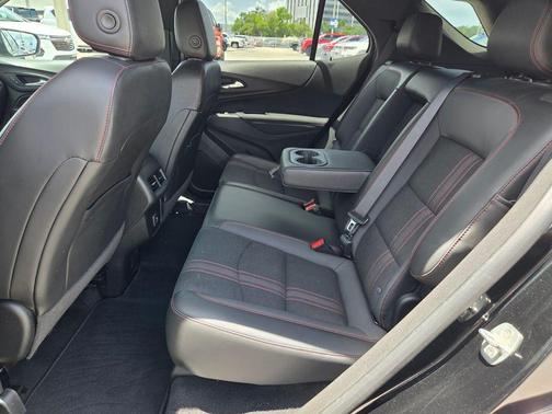 Mosaic Black Metallic 2022 Chevrolet Equinox RS