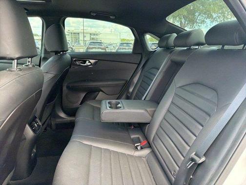 Snow White Pearl 2022 Kia Forte GT