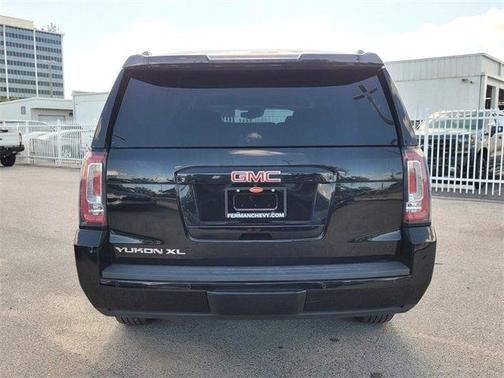 2019 GMC Yukon XL SLT