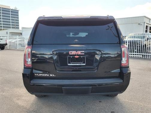 2019 GMC Yukon XL SLT