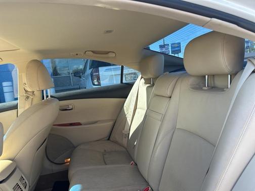 2011 Lexus ES 350 Base