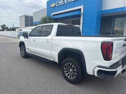 2022 GMC Sierra 1500 Limited AT4