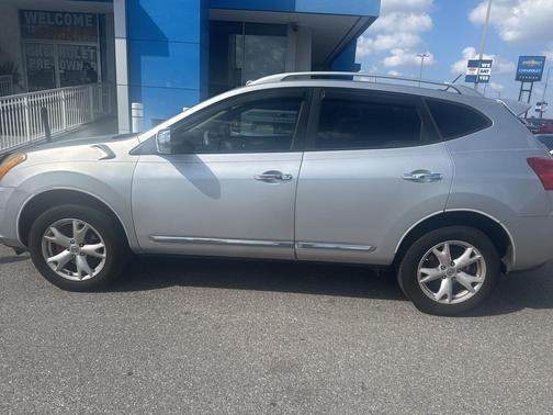 2011 Nissan Rogue SV