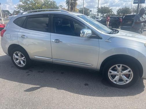 2011 Nissan Rogue SV
