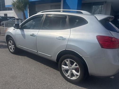 2011 Nissan Rogue SV