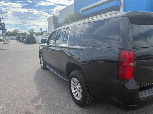 2019 Chevrolet Suburban LT