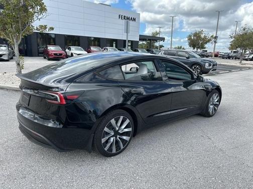 2025 Tesla Model 3 Long Range