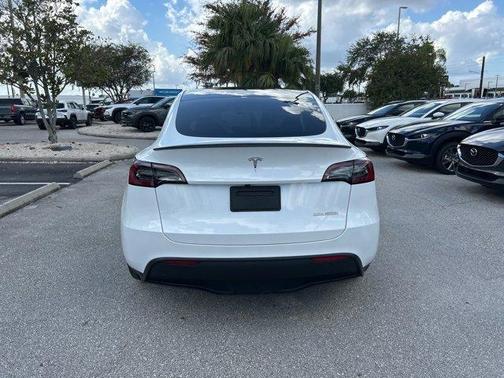 2025 Tesla Model Y Performance