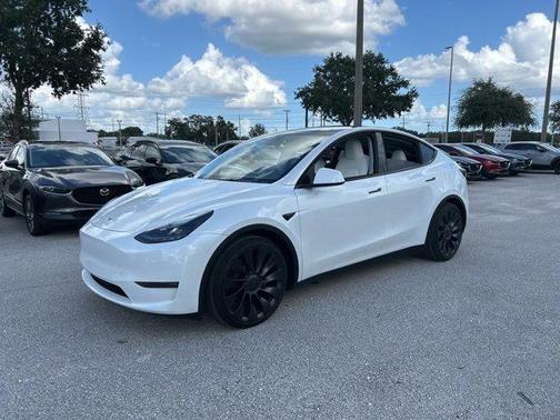 2025 Tesla Model Y Performance