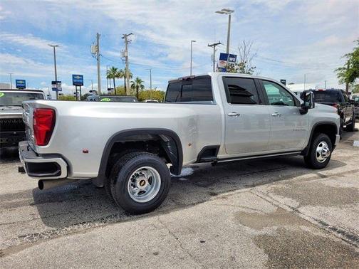 2022 Chevrolet Silverado 3500 High Country