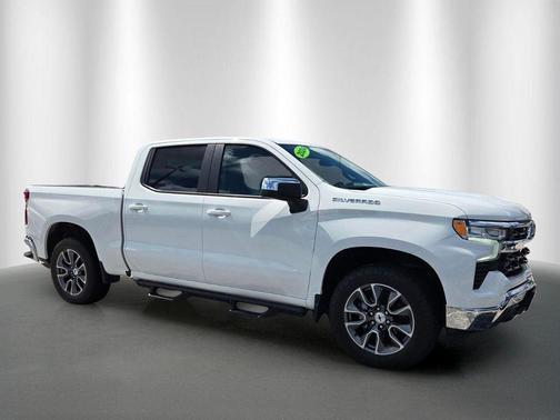Summit White 2024 Chevrolet Silverado 1500 LT