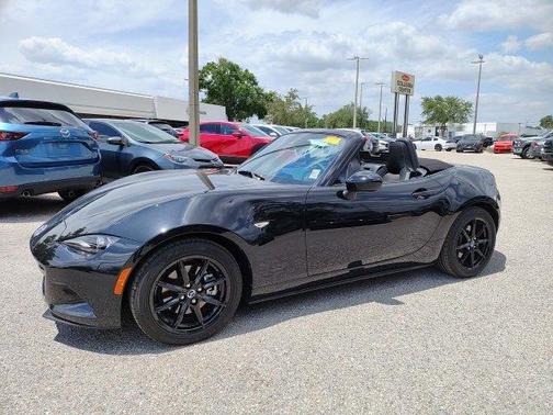 2024 Mazda MX-5 Miata Sport