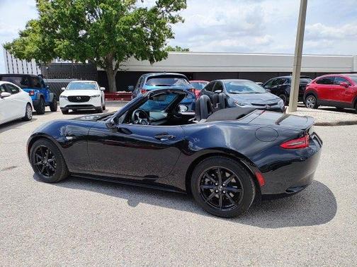 2024 Mazda MX-5 Miata Sport