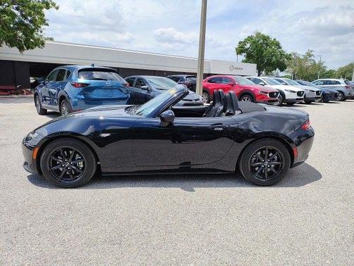 2024 Mazda MX-5 Miata Sport