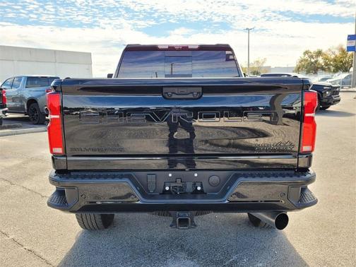 2025 Chevrolet Silverado 2500 High Country
