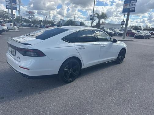 2024 Honda Accord Hybrid Sport-L