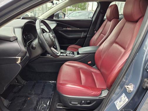 Polymetal Gray Metallic 2025 Mazda CX-30 2.5 S Carbon Edition