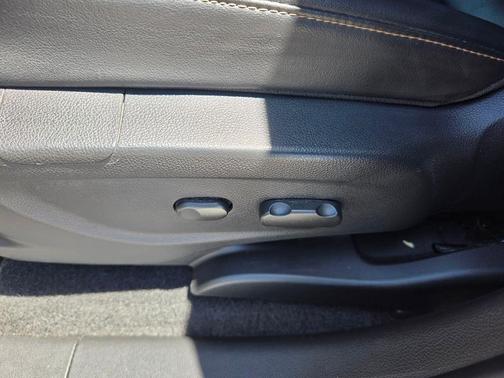 Black Cherry Metallic 2021 Chevrolet Trax LT