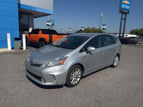 2014 Toyota Prius v Three