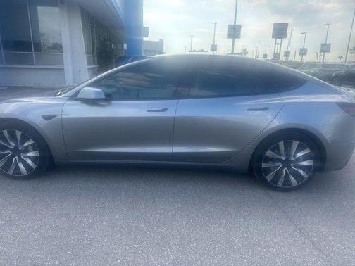 Gray 2024 Tesla Model 3 Long Range