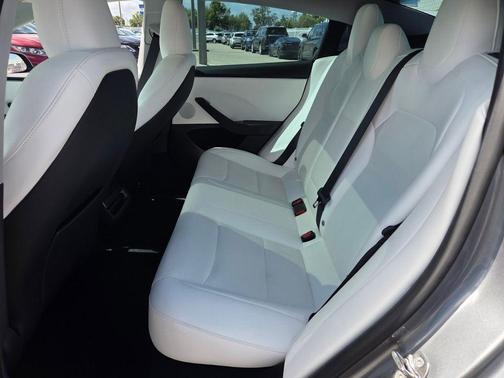 Gray 2024 Tesla Model 3 Long Range