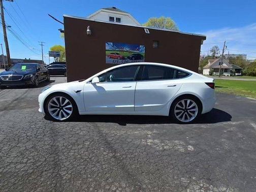 2018 Tesla Model 3 Long Range