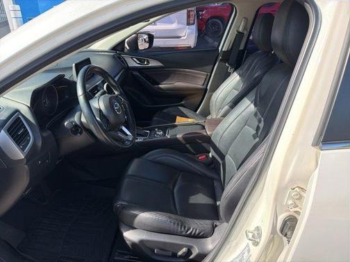 2018 Mazda Mazda3 Touring