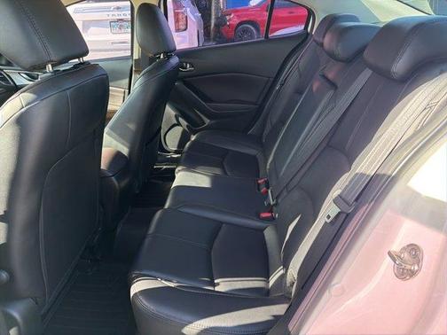 2018 Mazda Mazda3 Touring