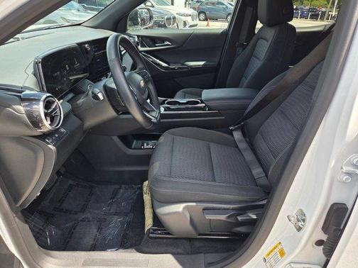 Summit White 2025 Chevrolet Equinox LT