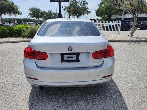 2017 BMW 320 i