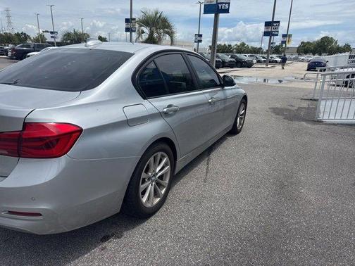 2017 BMW 320 i