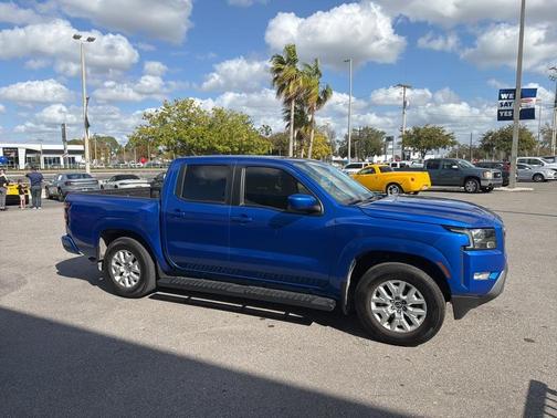 2024 Nissan Frontier SV