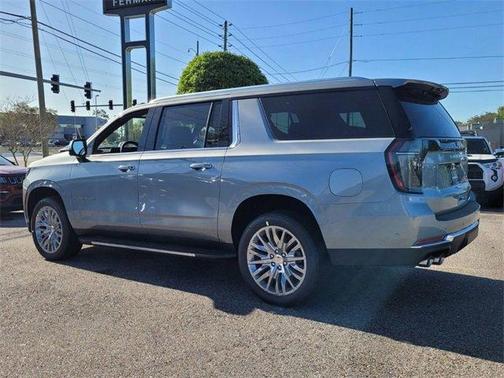 2025 Chevrolet Suburban Premier