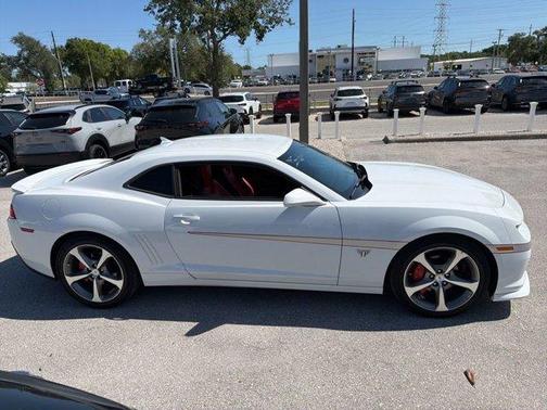 Summit White 2015 Chevrolet Camaro 2LT