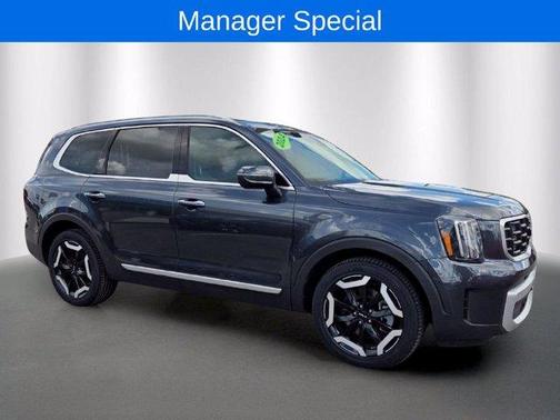 Gravity Gray 2024 Kia Telluride S